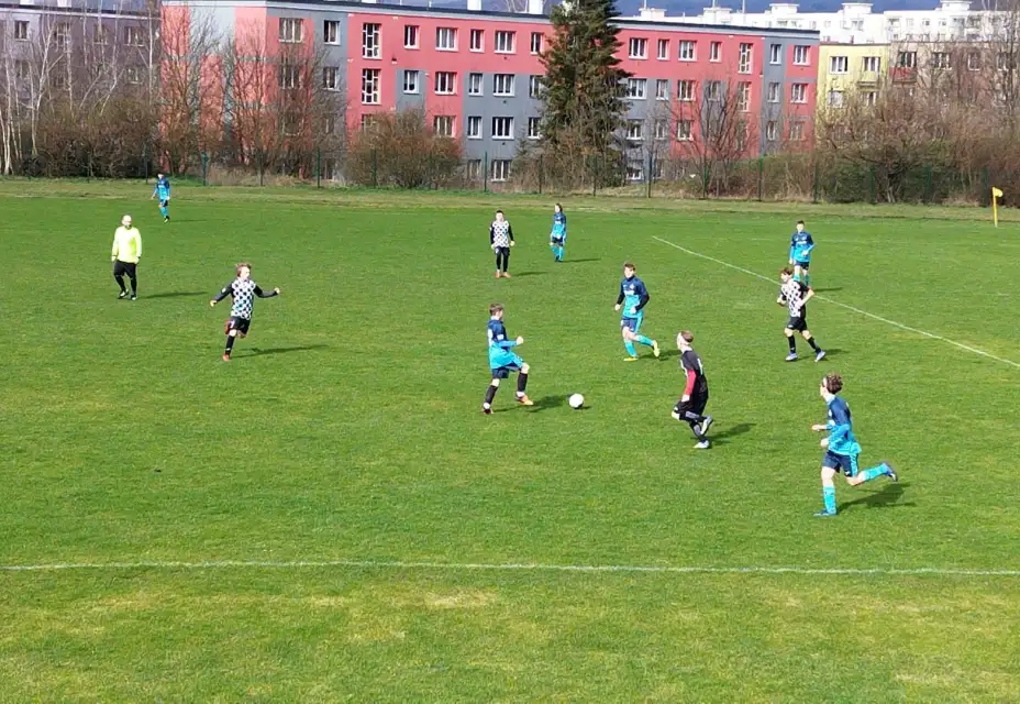 Trnovany - Dynamo podlusky